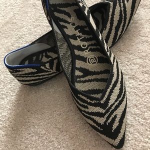 Rothy’s size 5 The Point tan zebra flats